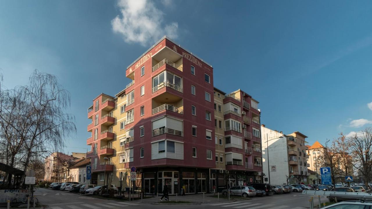 Central Fenix Apartment - Free Private Parking-Fast Wi-Fi Novi Sad Exterior photo